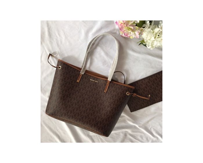 MICHAEL Michael Kors Outet Voyager Large Logo Pebbled Leather Tote Brown - Click Image to Close